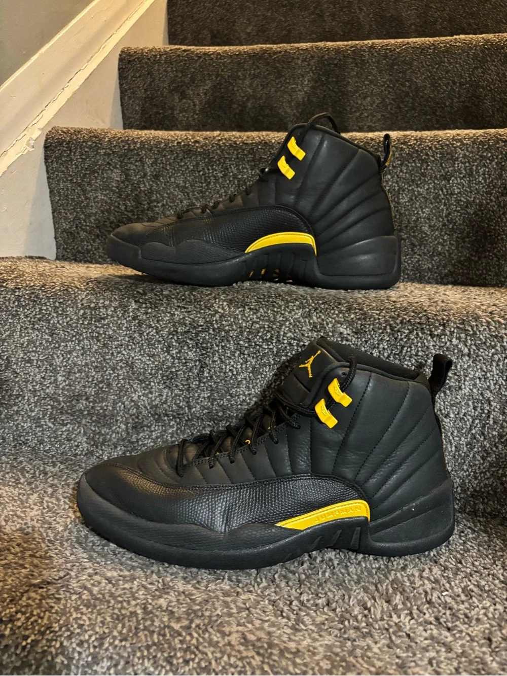 Jordan 12 Retro Mid Black Taxi Size 12 OG Rare authentic